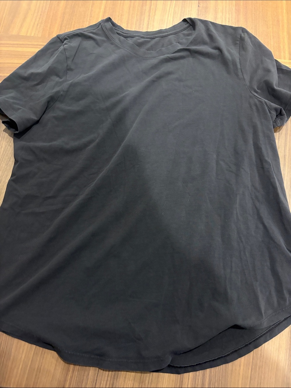 Lululemon women’s cotton brown tshirt